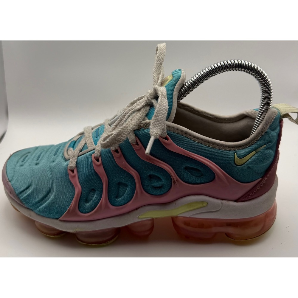 Nike Air Vapormax Plus Women 6 Aurora Green Pink CW7014-100 Good Condition Neon